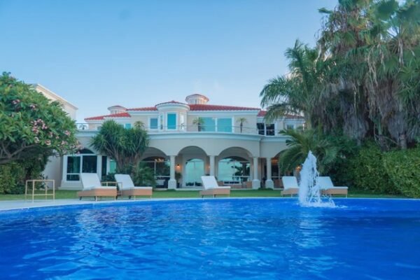Casa Blanca- Cancun’s Hotel Zone beachfront  vacation rental