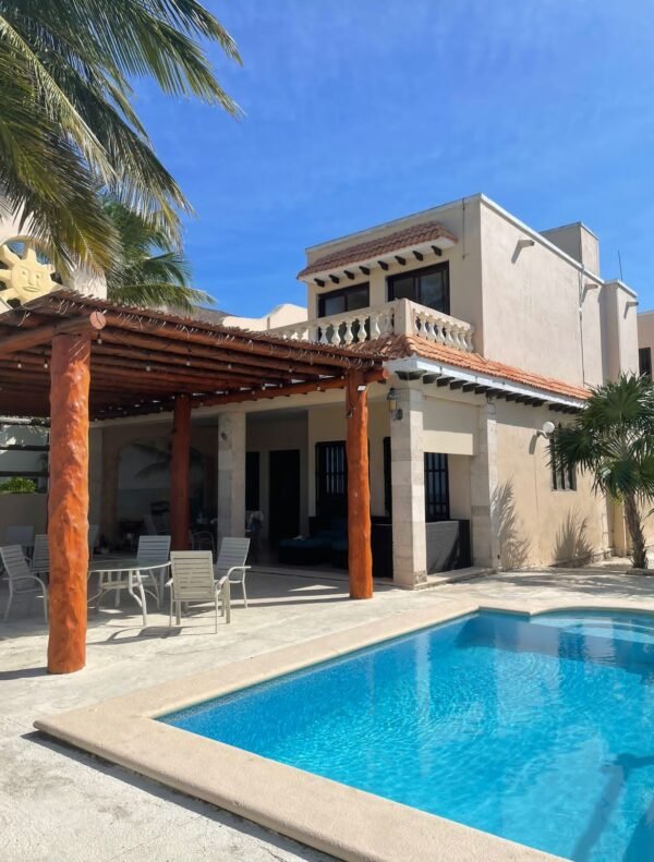 Villa Chicxulub, beachfront  vacation rental in Progreso, Yucatan